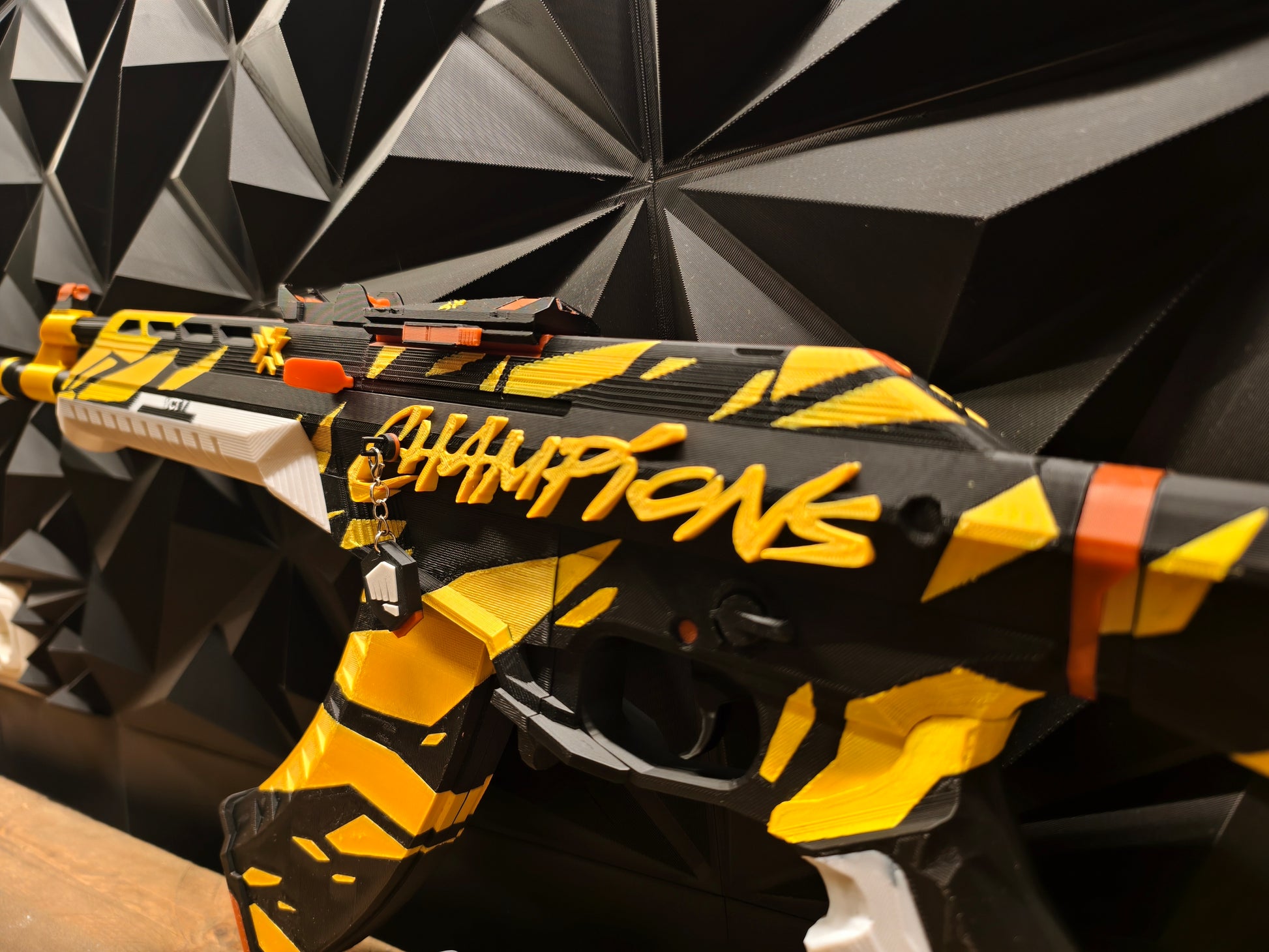 Valorant Champions Vandal von der Seite