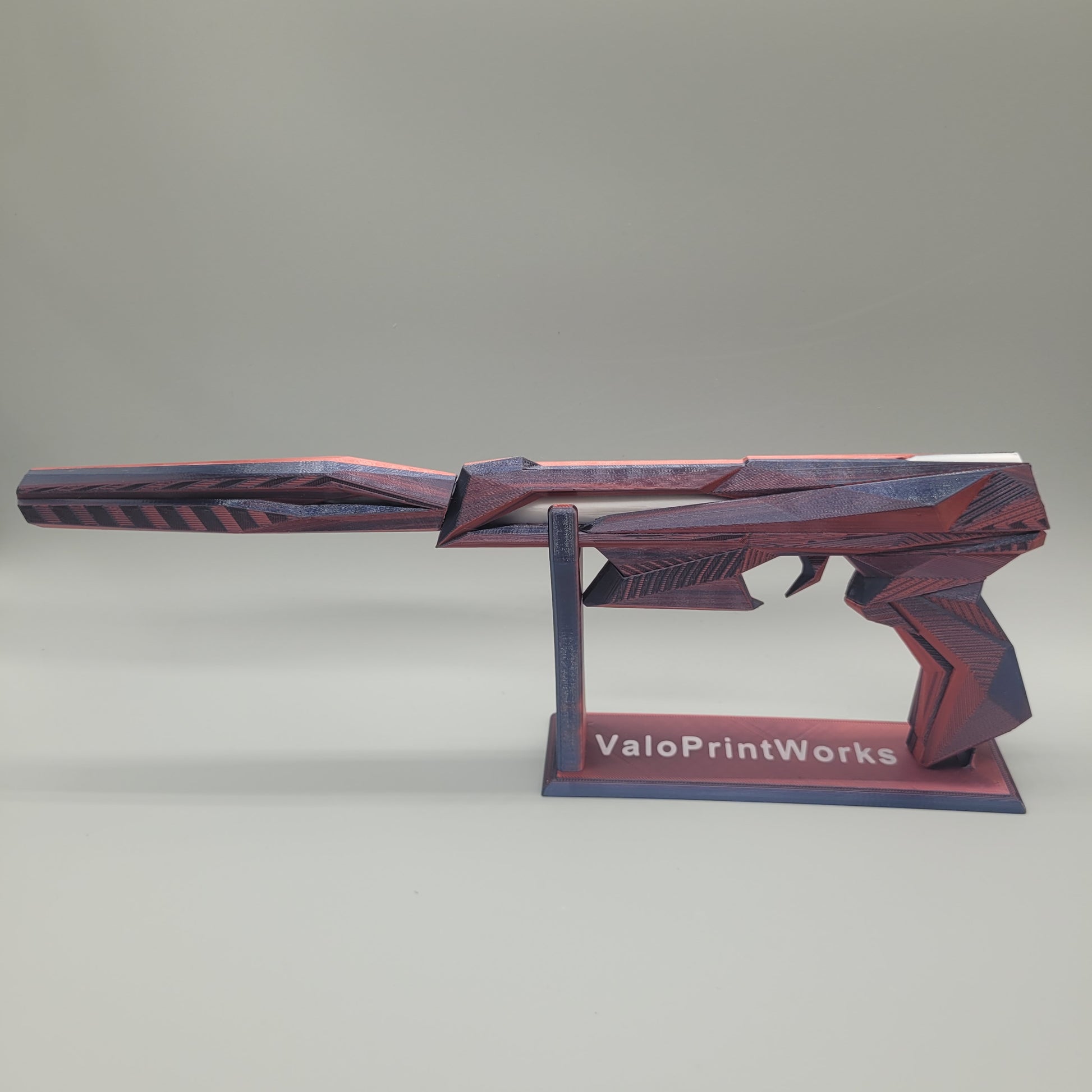 Singularity Ghost Rot Schwarz Weiß mit Ständer